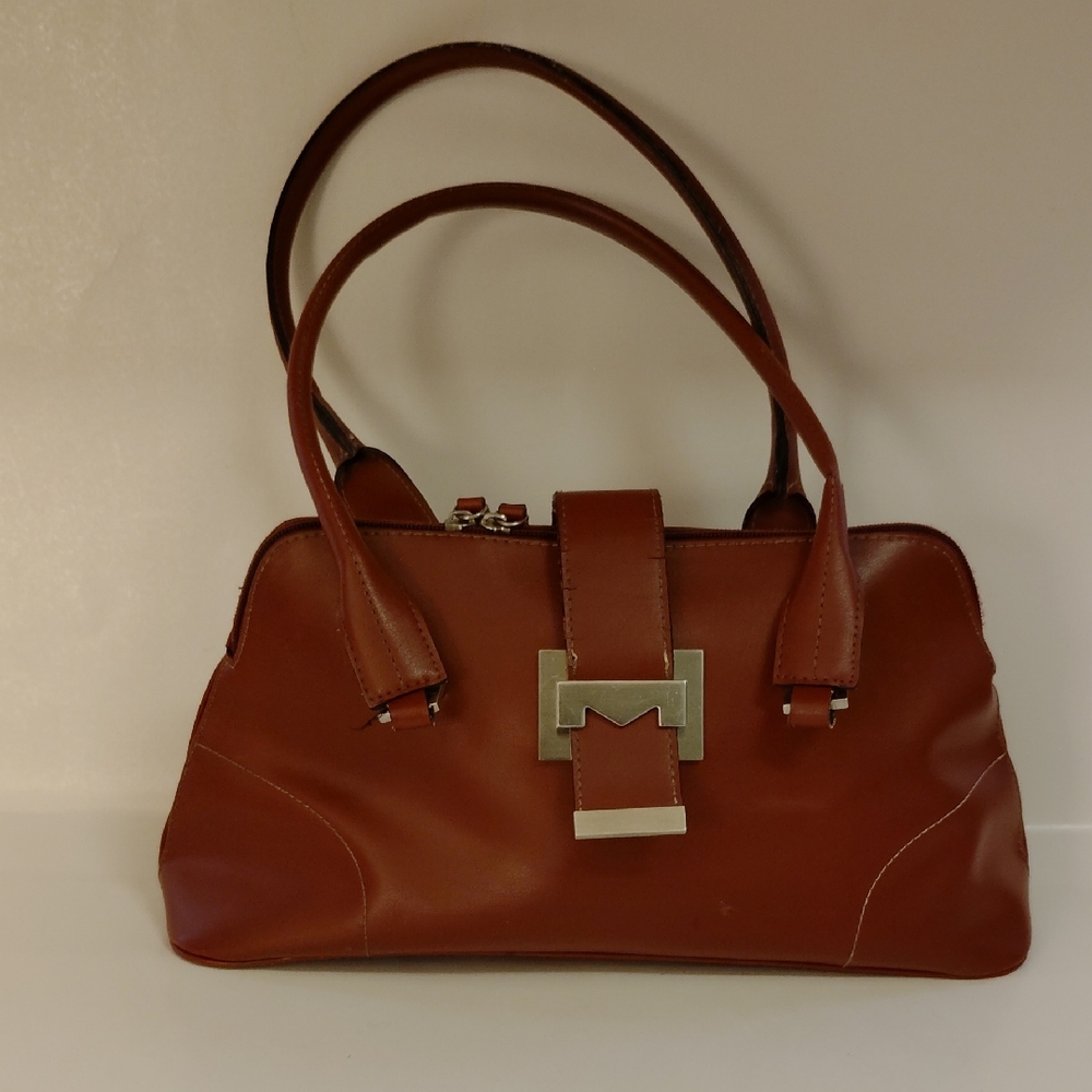 Elegant Burgundy Leather Handbag
